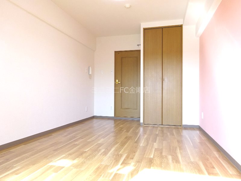 シャルマン芳春 リビング