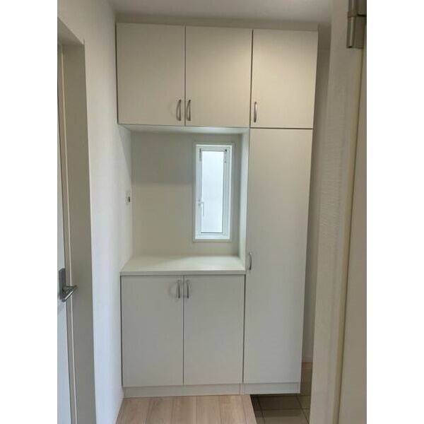 クレイドルガーデン和泉市三林町第4　7号棟 玄関