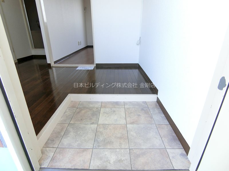 川辺ビル 玄関