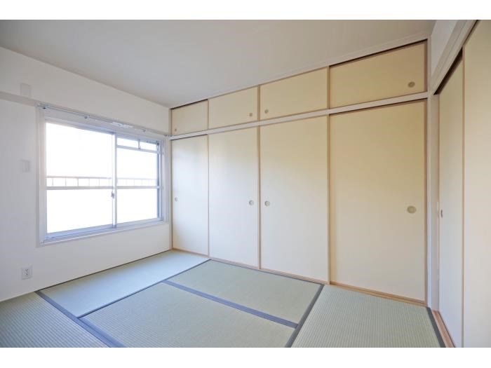 ＵＲ金剛団地　341号棟 ベッドルーム