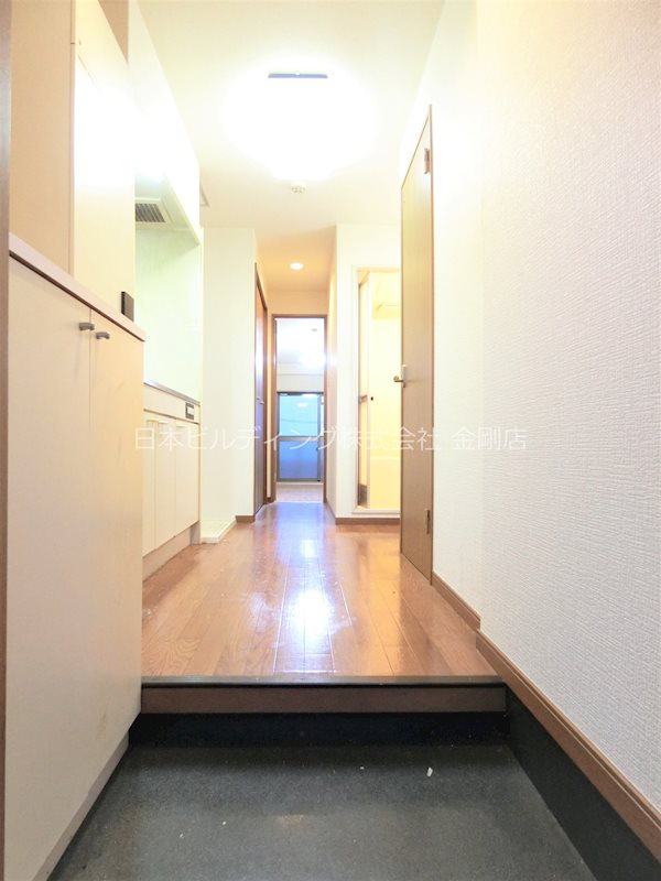 ファーストパレス 玄関