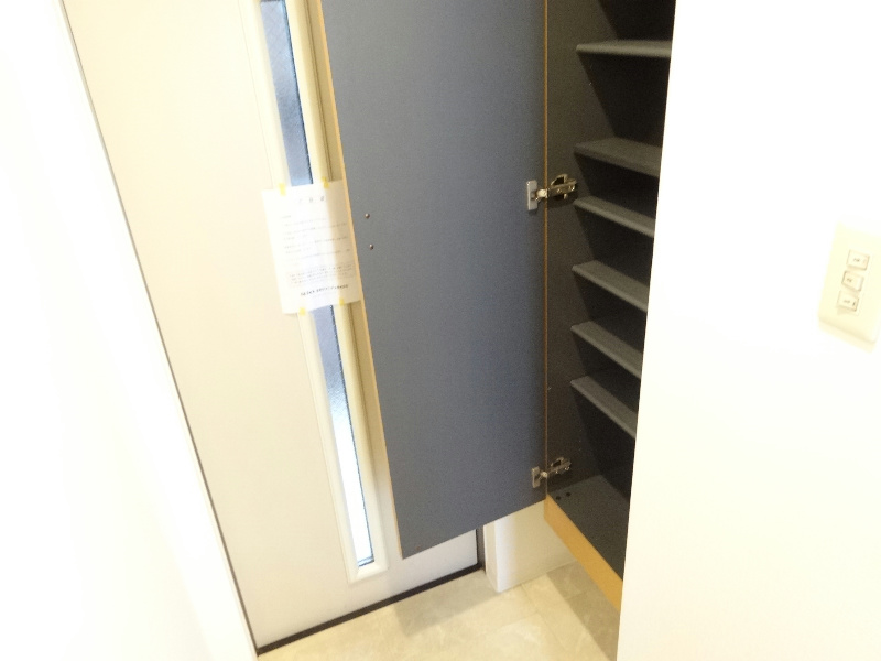 フリーダム 玄関