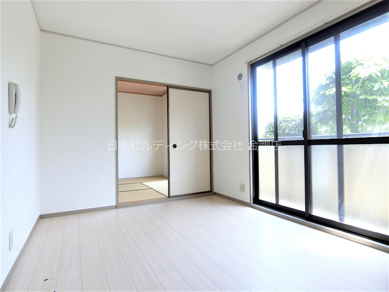 メイプルガーデン大美野 リビング