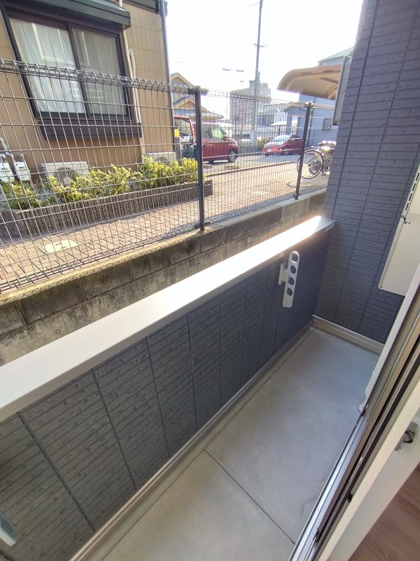 D&amp;rsquo;Sophia（ﾃﾞｨｰｿﾌｨｱ） ベランダ