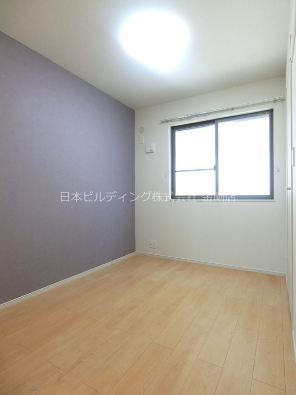 ソレアード・ニシキⅡ ベッドルーム