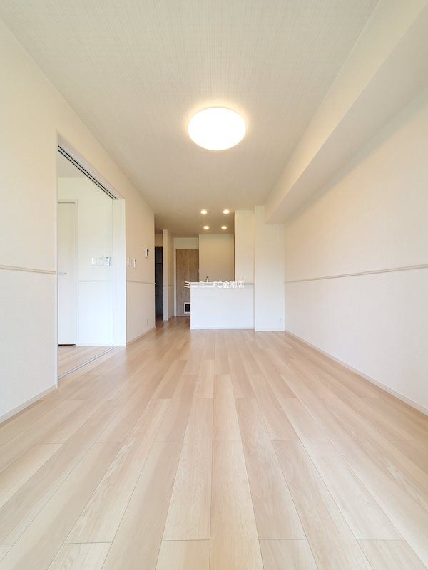 プログレス　コート リビング