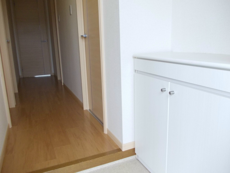 シャングリラ滝谷 玄関