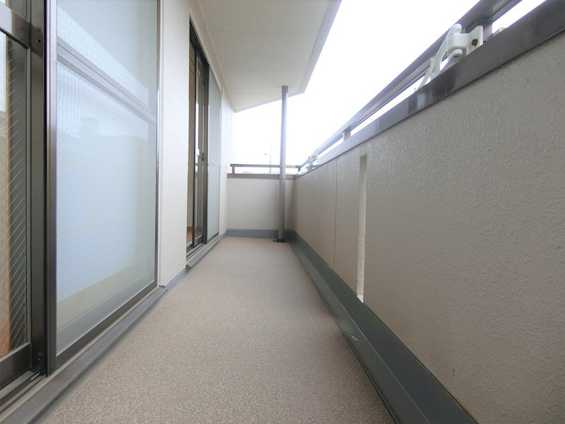 エレガントライフマンション ベランダ