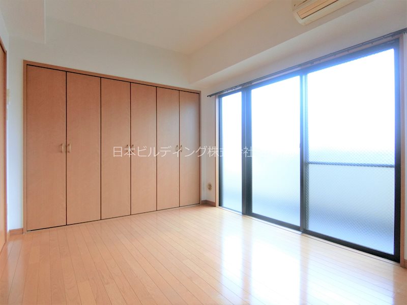 セカンドパレス ベッドルーム