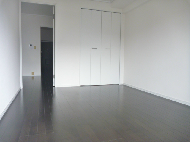 レジデンスレイク深井 ベッドルーム