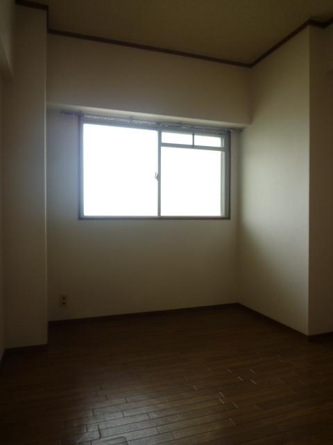 石坂スカイハイツ ベッドルーム