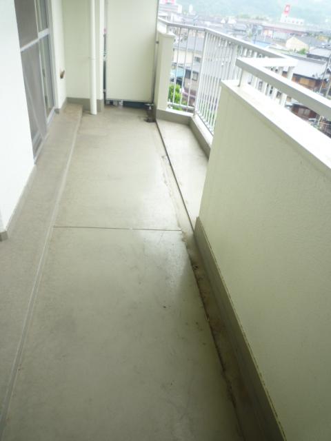 石坂スカイハイツ ベランダ