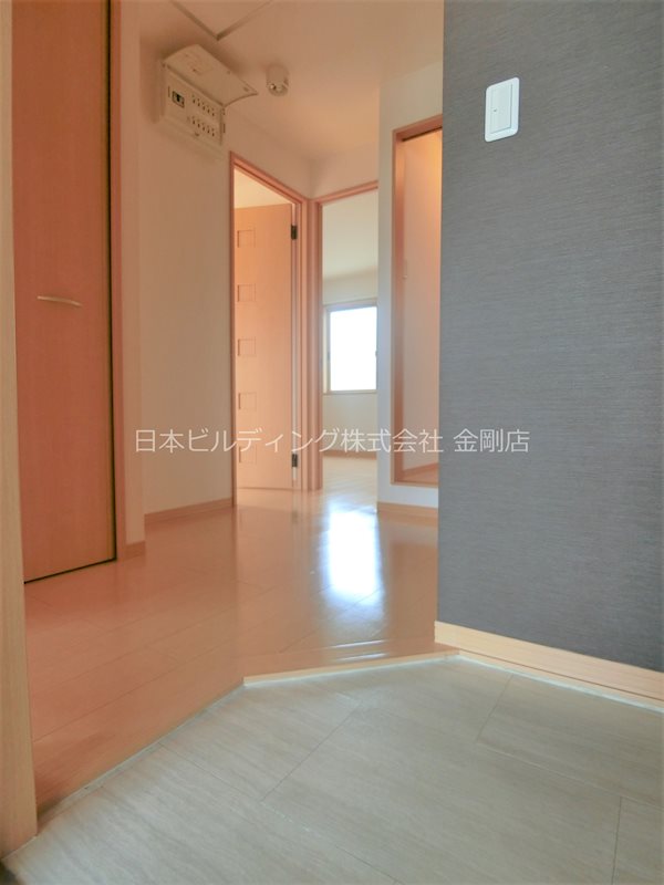 ガトーナふくだＣ棟 玄関