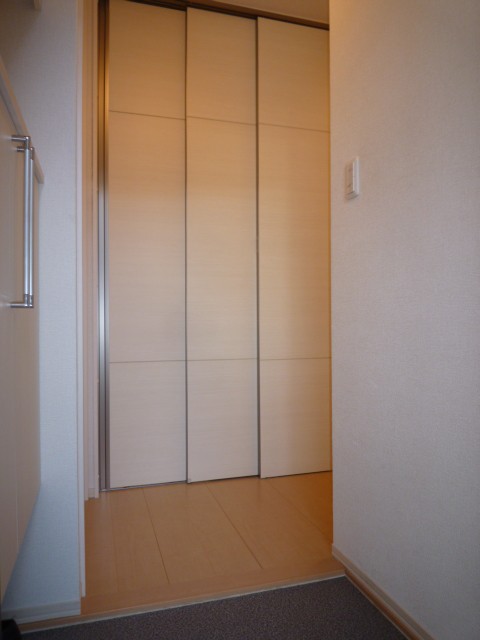 プランドールセレナ　A棟 玄関