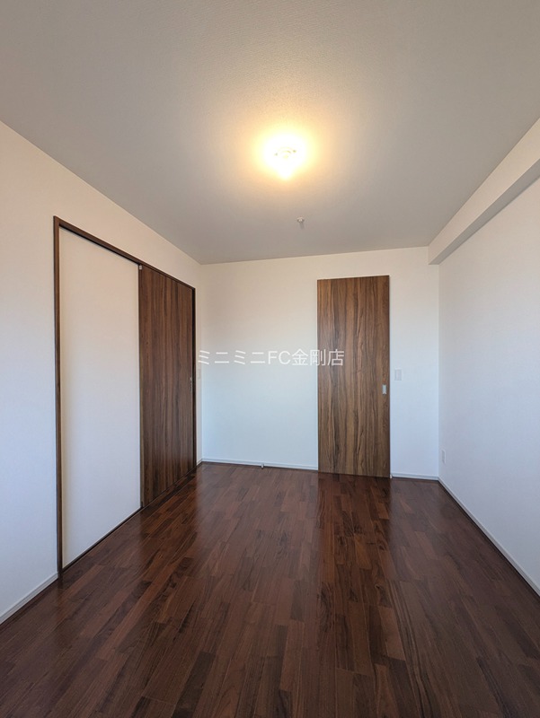 ヴェリテ金剛ルネクロスサイト ベッドルーム