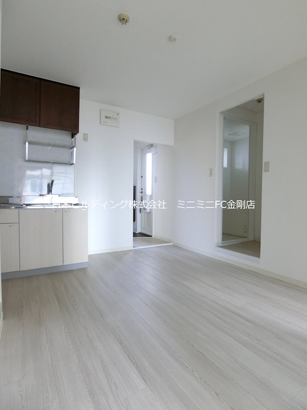 サントス泉ヶ丘 リビング