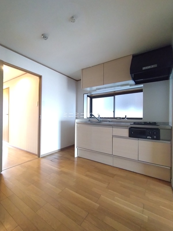 新栄プロパティー北野田Ⅱ リビング