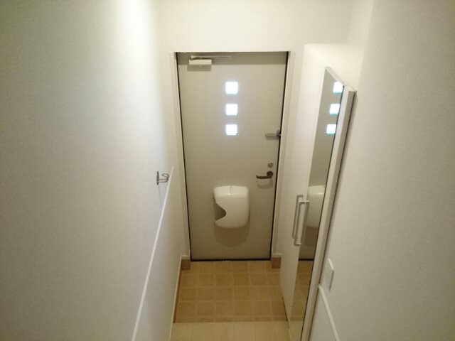 エアリーガーデン 玄関