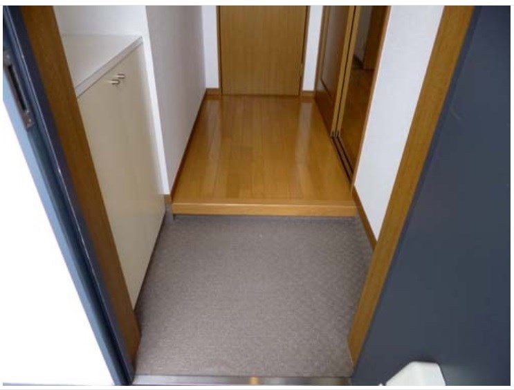 ファーストパレス 玄関