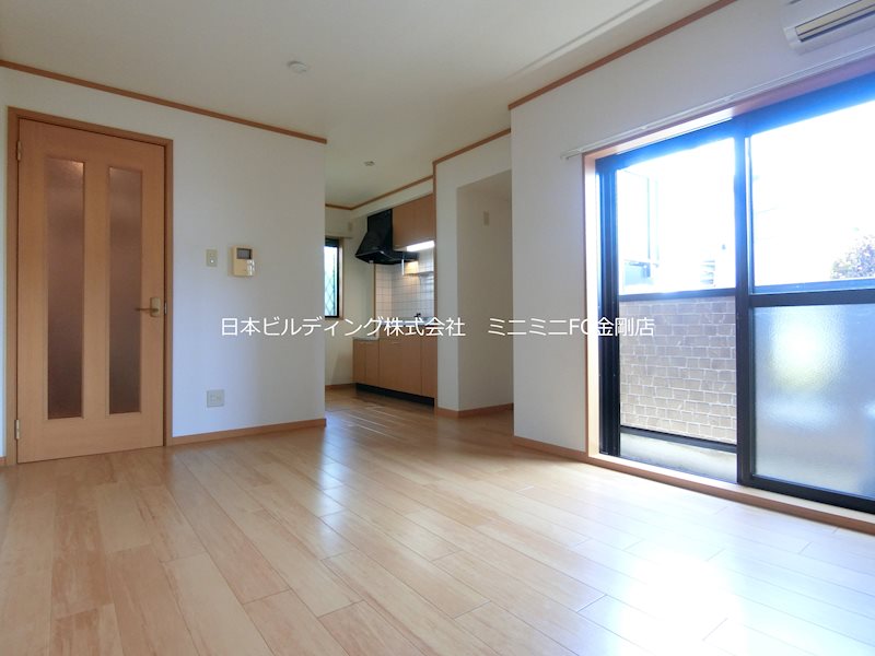 レーゲンボーゲン大美野 リビング