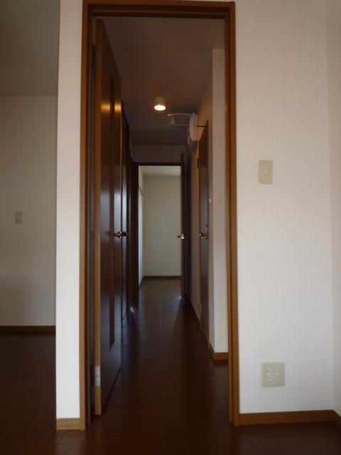 ファミール寿 玄関