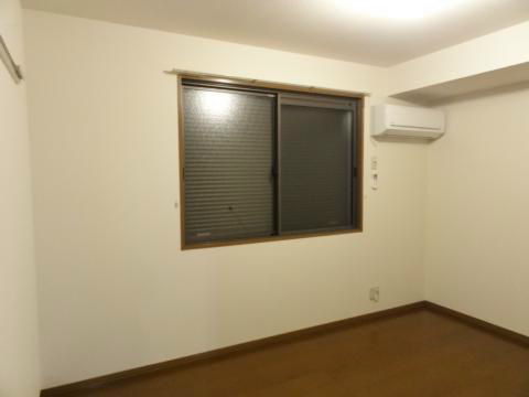 ファミール寿 ベッドルーム