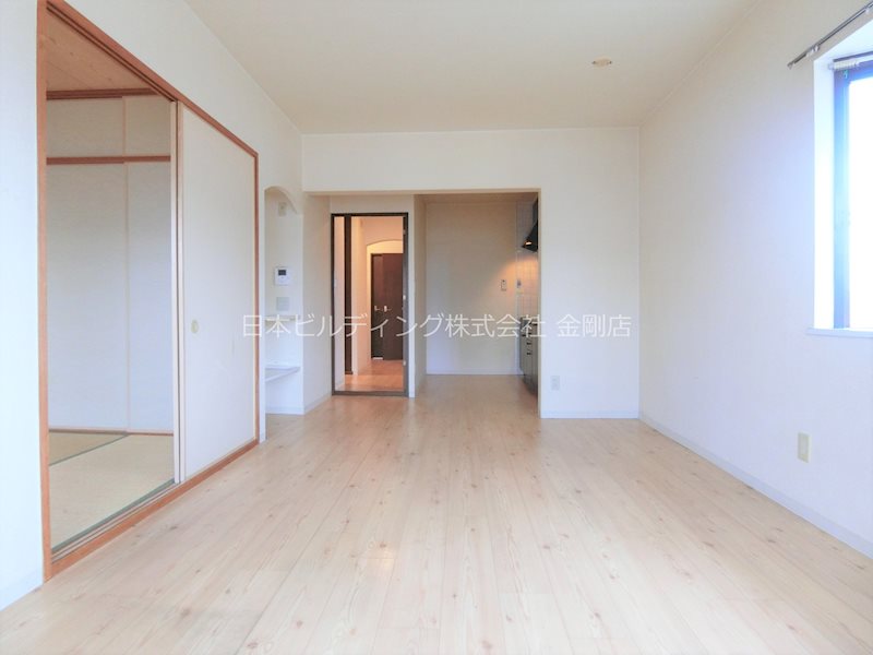 ユージィーコート巽 リビング