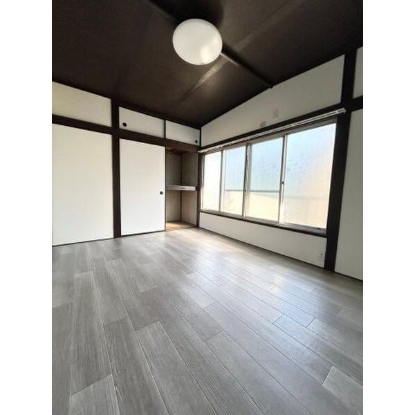 和モダン ベッドルーム