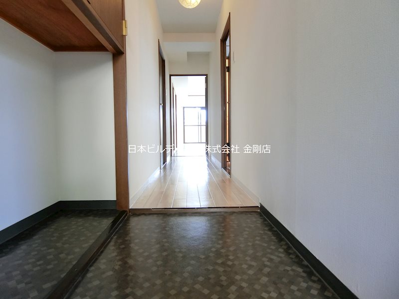 グランドメゾン津々山台 玄関