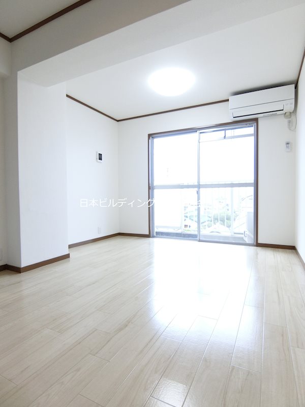 山本レンターマンション ベッドルーム