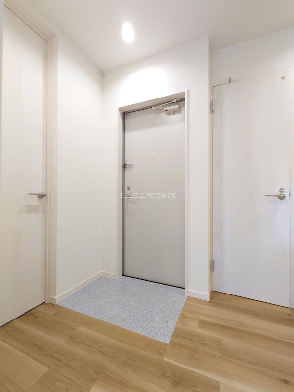 レジーナ北野田 玄関