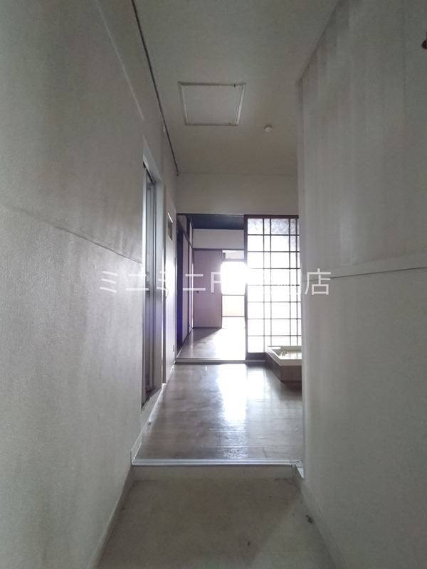 マンション北野田 玄関