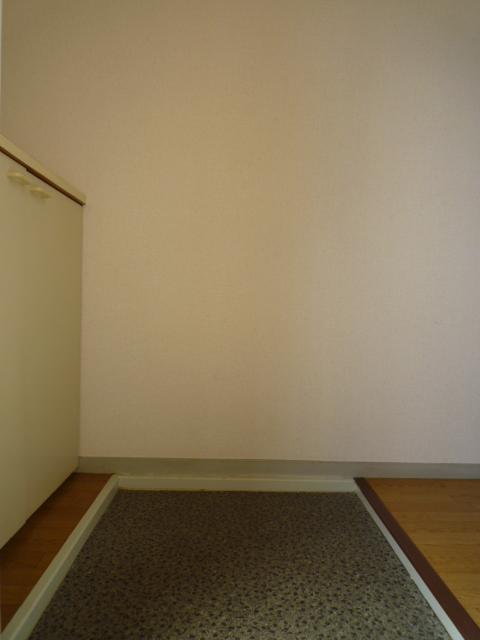 グリーンヒル小金台（ハイツ） 玄関