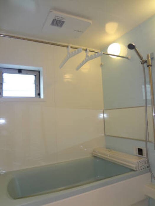 ファミールタカゼン　Ｅ棟 風呂画像