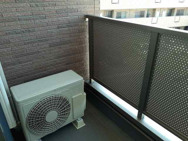 インヴィテ・ボヌールⅠ番館  ベランダ