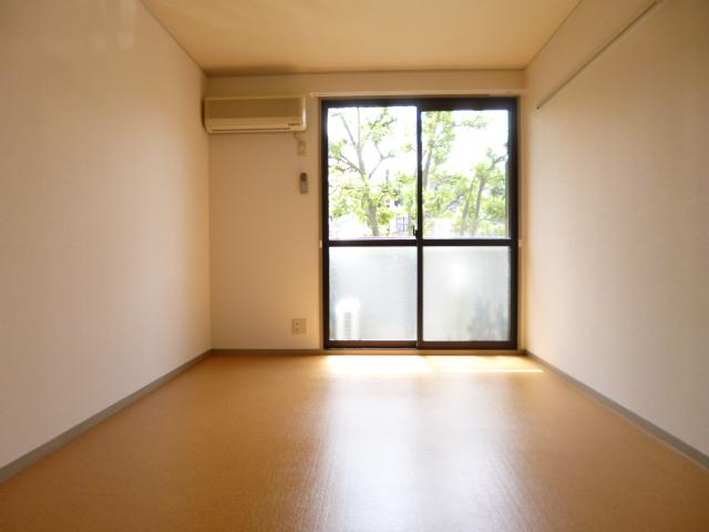 アルカス ベッドルーム