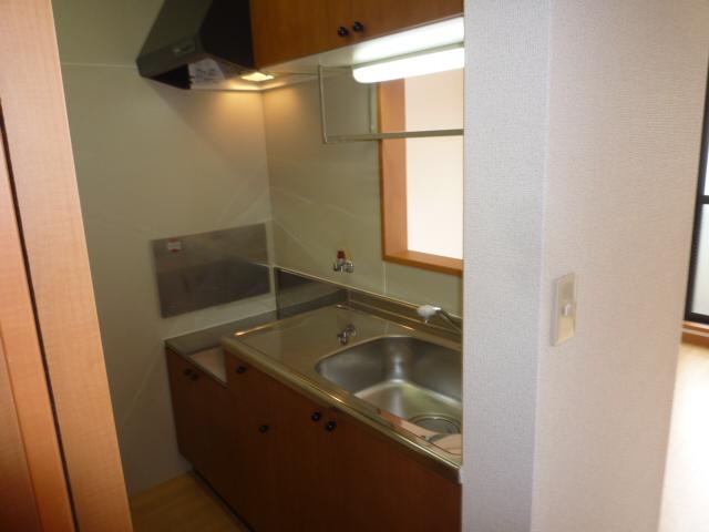 エスティアムフクダ キッチン