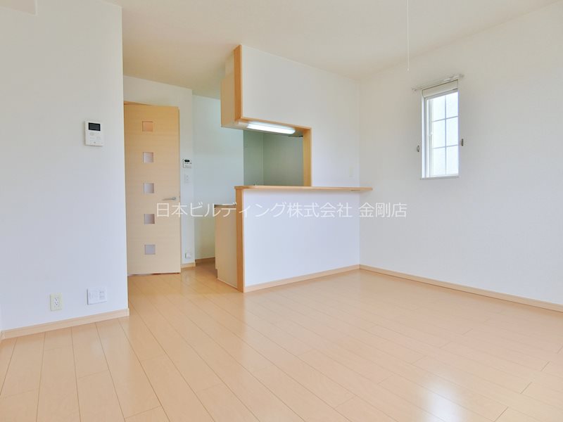 クリプトメリア　アヴェニュー リビング