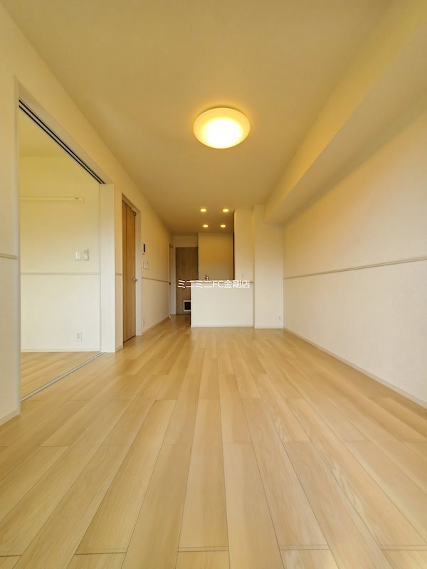 プログレス　コート リビング