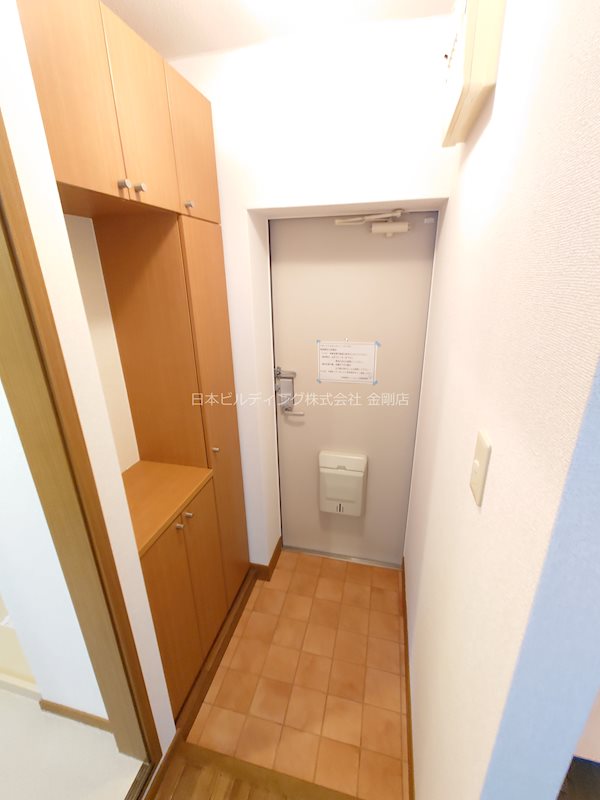 ウエストランド 玄関