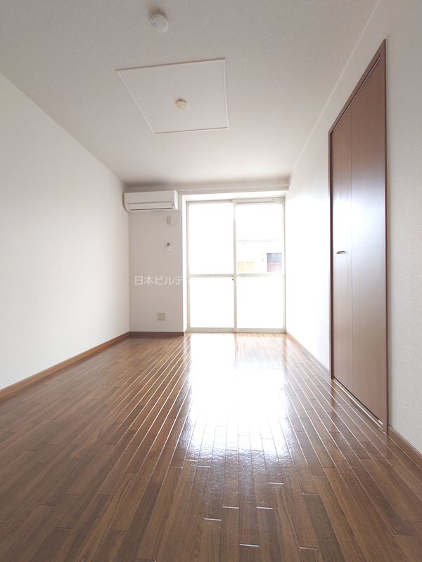 ウエストランド ベッドルーム