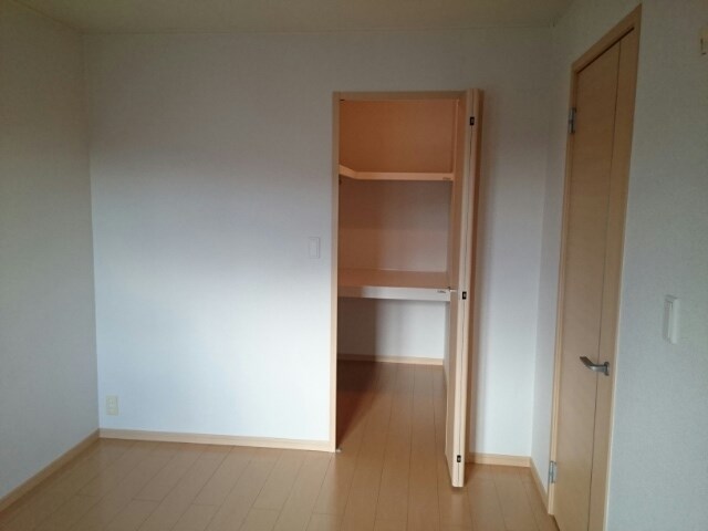 ミルト　ブリーゼ その他3