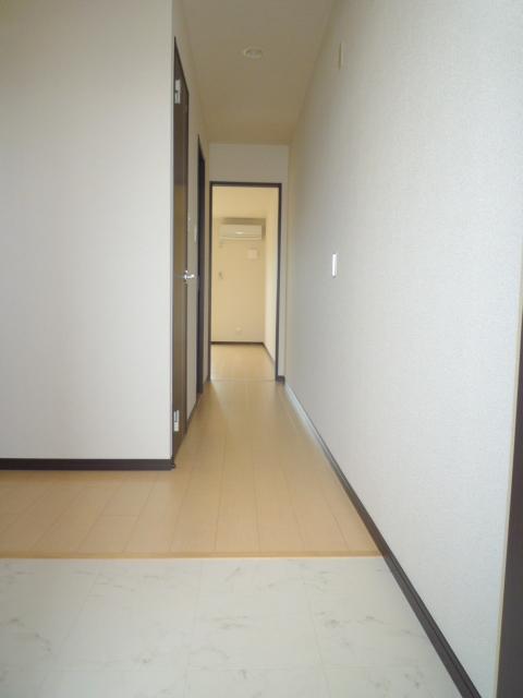 サンライズ 玄関