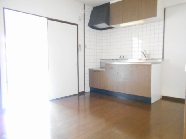 スプルース泉ヶ丘 リビング