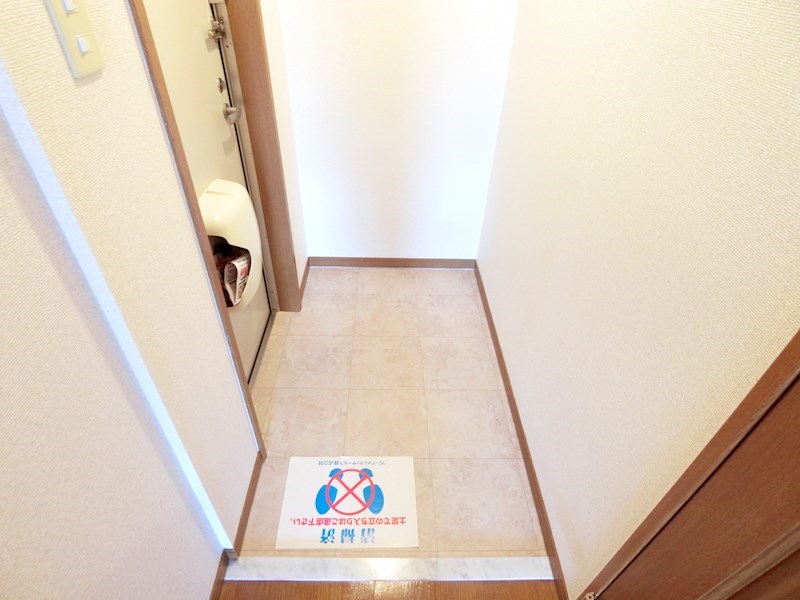 シエル金剛 玄関