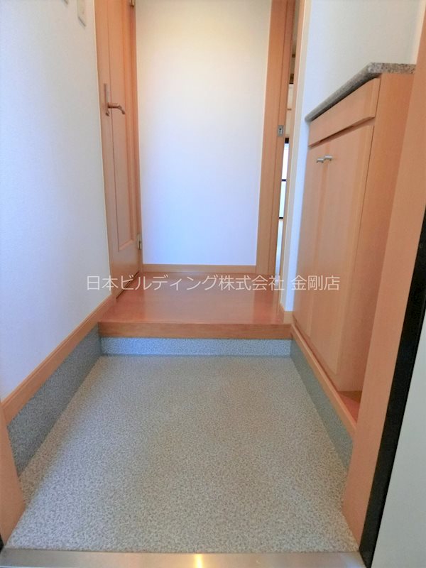 マーベラス 玄関