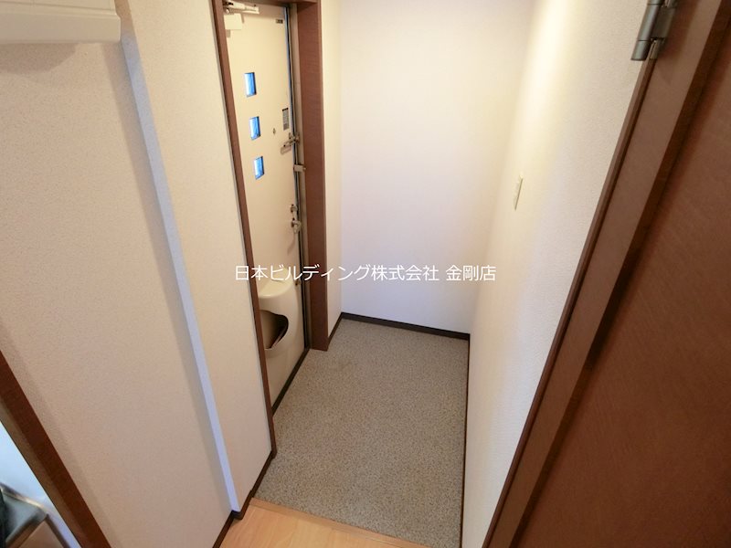 フジパレス初芝駅南Ⅲ番館 玄関