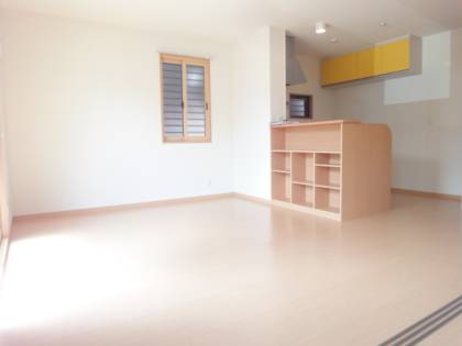 リビングタウン狭山池公園A棟 リビング