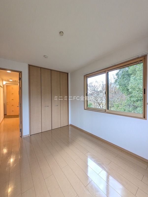 リビングタウン狭山池公園A棟 ベッドルーム