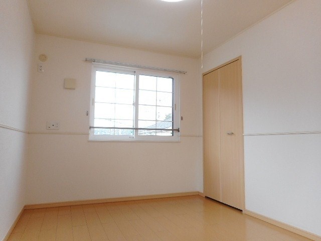 メゾン　ジャスティスB ベッドルーム